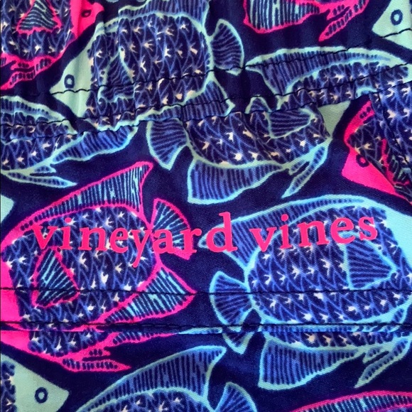 Vineyard Vines Fish Print Shorts - Picture 4 of 4